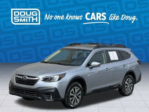 Used 2022 Subaru Outback Premium image 2