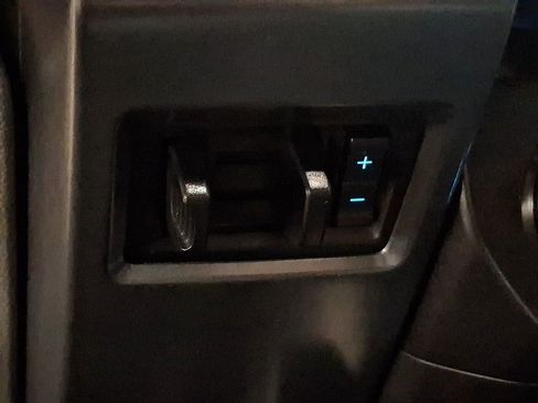 Used 2021 Ford F250 XLT w/ XLT Premium Package image 23