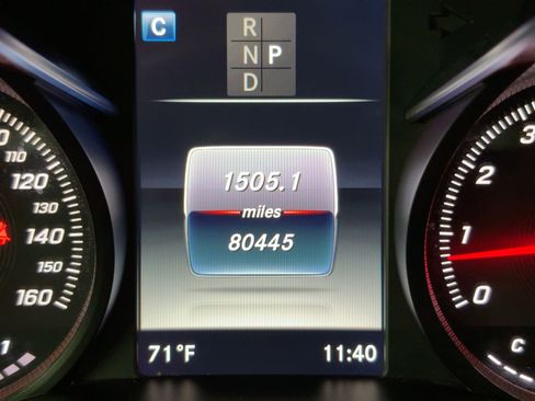 Used 2019 Mercedes-Benz GLC 300 GLC 300 image 17