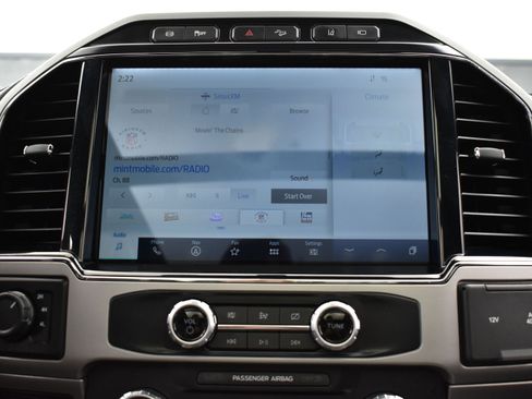 Used 2022 Ford F250 Lariat w/ Black Appearance Package image 36