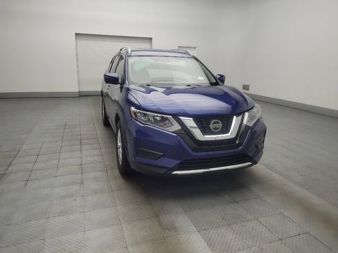 Used 2018 Nissan Rogue SV w/ Premium Package FWD image 13