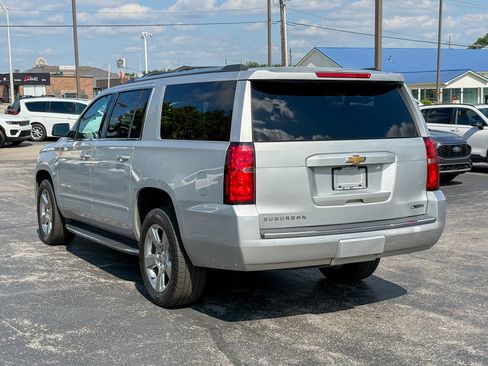 Used 2018 Chevrolet Suburban Premier AWD/4WD image 9