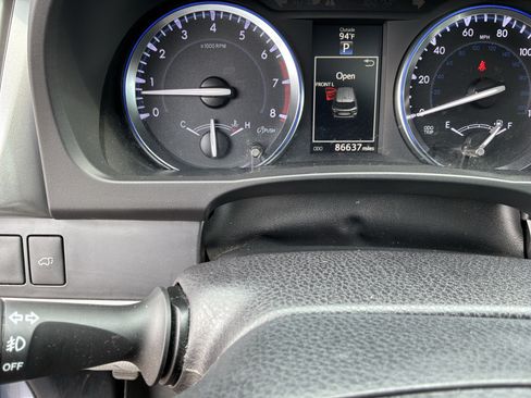 Used 2015 Toyota Highlander XLE FWD image 22