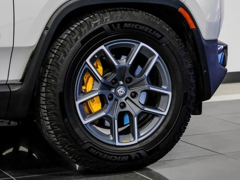 Used 2023 Rivian R1S Adventure image 52