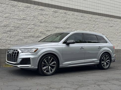 Used 2022 Audi SQ7 Prestige w/ Prestige Package AWD/4WD image 2