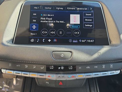 Used 2020 Cadillac XT4 Premium Luxury image 18