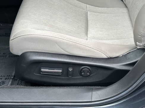 Used 2025 Honda Accord SE image 16