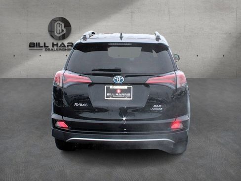 Used 2017 Toyota RAV4 LE Plus image 5