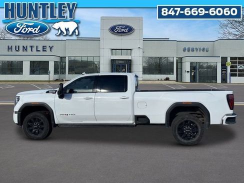 Used 2024 GMC Sierra 2500 AT4 w/ AT4 Premium Plus Package image 7