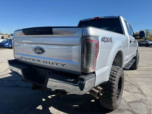 Used 2019 Ford F250 XLT AWD/4WD image 4