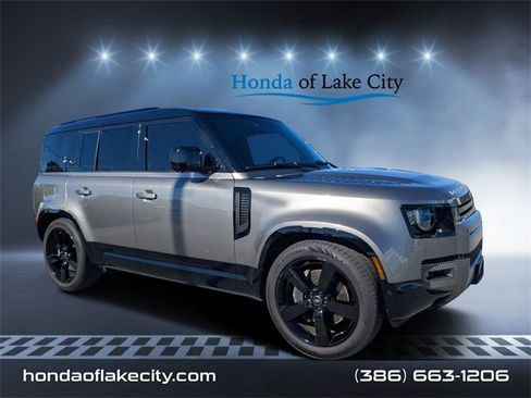 Used 2024 Land Rover Defender 110 X-Dynamic SE image 1