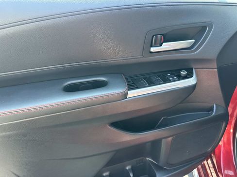 Used 2025 Toyota Sienna XSE FWD image 16