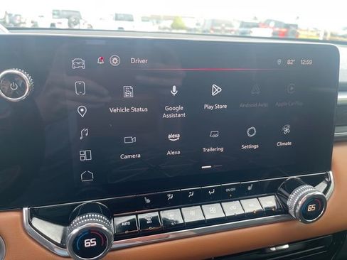 Used 2024 GMC Canyon AT4 image 14