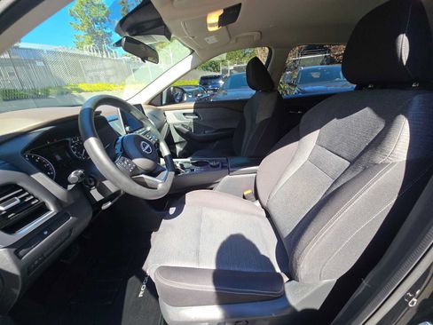 Used 2022 Nissan Rogue SV AWD/4WD image 21