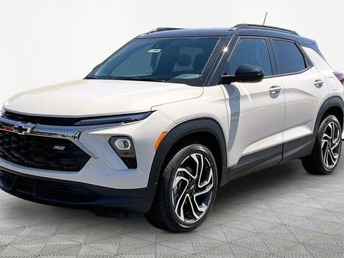 New 2026 Chevrolet TrailBlazer RS w/ Driver Confidence Package FWD image 3