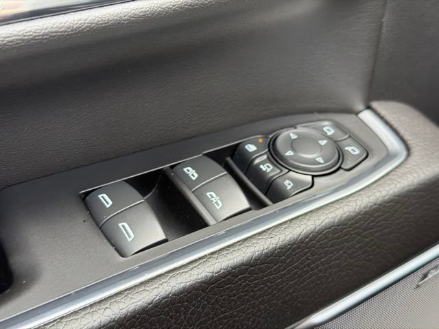 Used 2024 GMC Sierra 2500 Denali w/ Denali Reserve Package AWD/4WD image 16