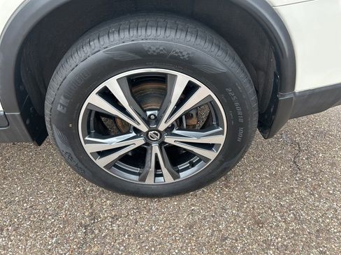 Used 2018 Nissan Rogue SL w/ Premium Package AWD/4WD image 26
