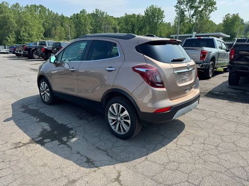 Used 2019 Buick Encore Preferred AWD/4WD image 2