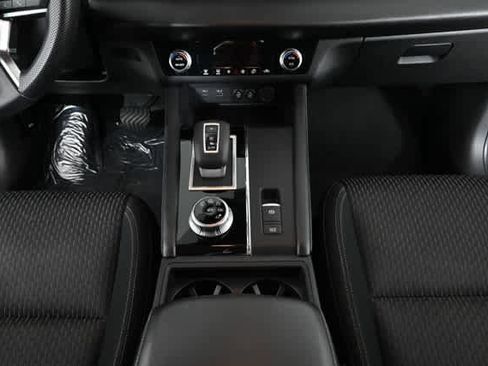 Used 2022 Mitsubishi Outlander ES FWD image 16