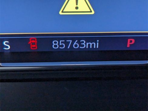 Used 2021 GMC Yukon SLT w/ SLT Premium Package image 27