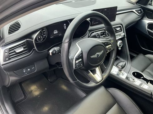 Used 2022 Genesis G70 2.0T image 36