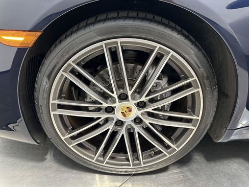 Used 2018 Porsche 911 Carrera RWD image 11