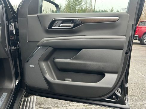 New 2026 Chevrolet Tahoe High Country AWD/4WD image 25