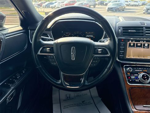 Used 2019 Lincoln Continental Select w/ Continental Climate Package AWD/4WD image 22