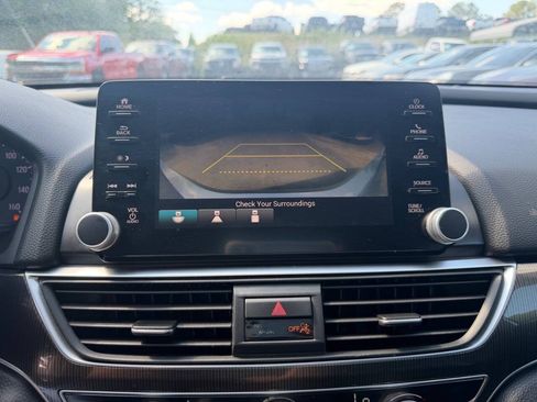 Used 2018 Honda Accord Sport image 17