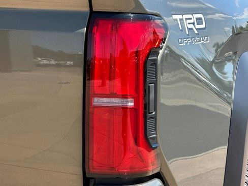 New 2026 Toyota Tacoma TRD Off-Road AWD/4WD image 32