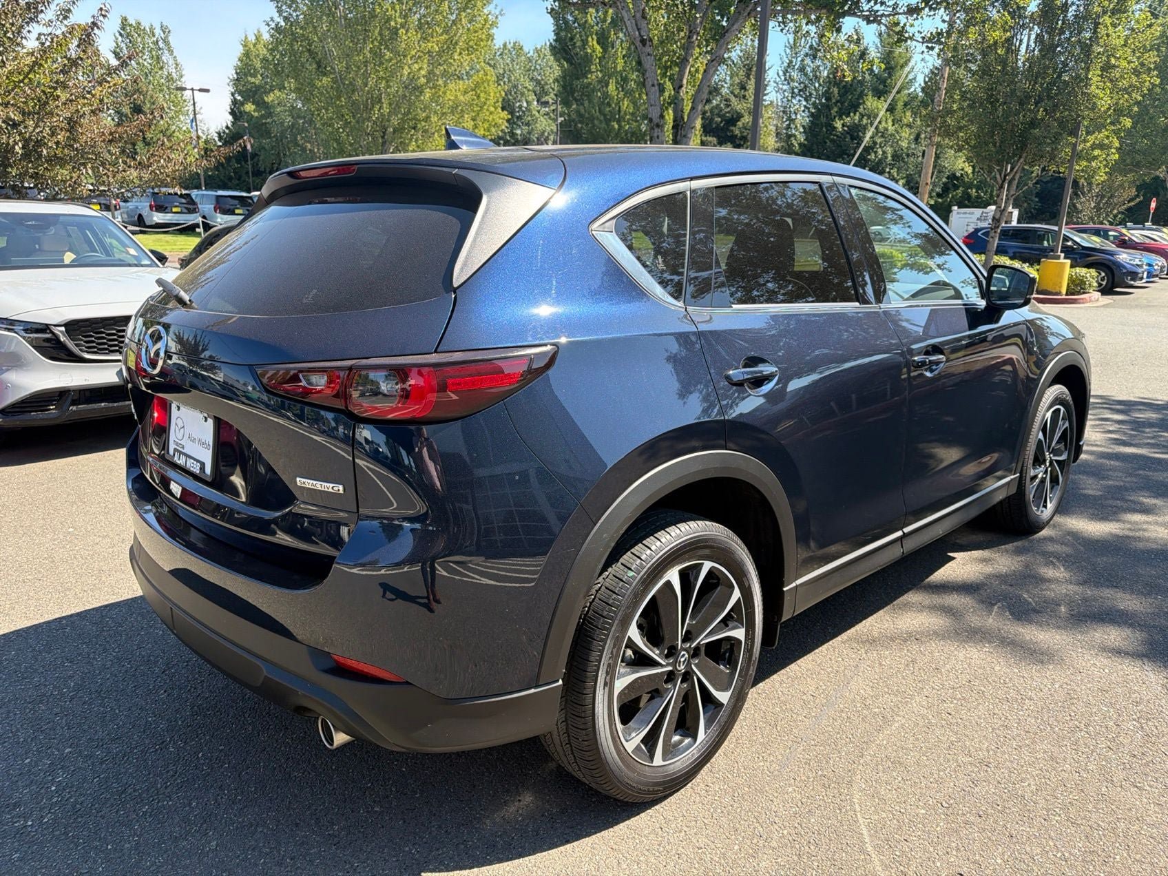Used 2023 MAZDA CX-5 AWD 2.5 S w/ Premium Package image 3