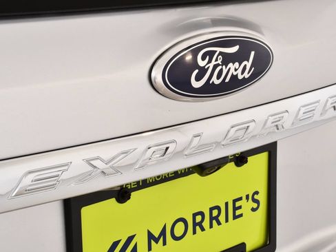 Used 2013 Ford Explorer XLT AWD/4WD image 22