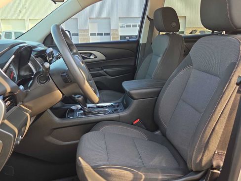Used 2020 Chevrolet Traverse LS FWD image 15
