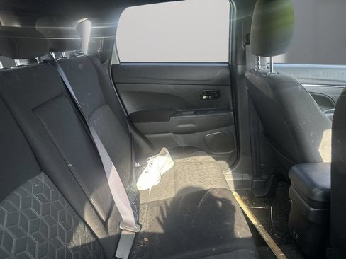 Used 2025 Mitsubishi Outlander Sport AWD image 9