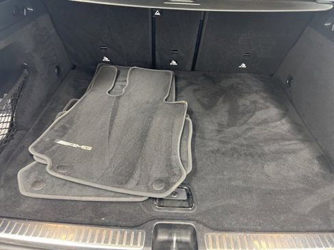 Used 2021 Mercedes-Benz GLC 300 4MATIC image 9