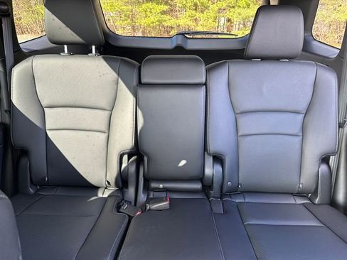 Used 2025 Honda Passport EX-L image 38