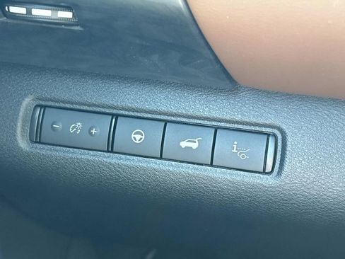 New 2026 Nissan Pathfinder Platinum w/ Lighting Package AWD/4WD image 26