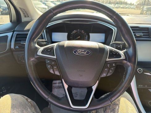 Used 2014 Ford Fusion SE image 21