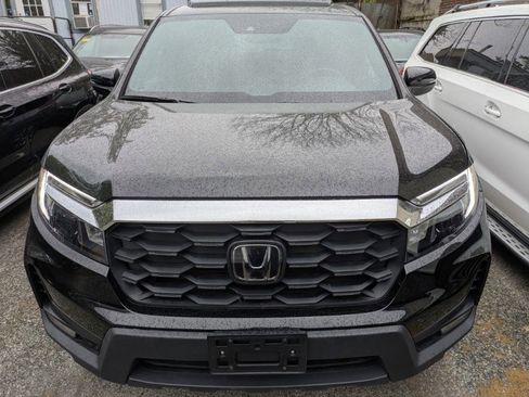 Used 2023 Honda Passport EX-L image 2