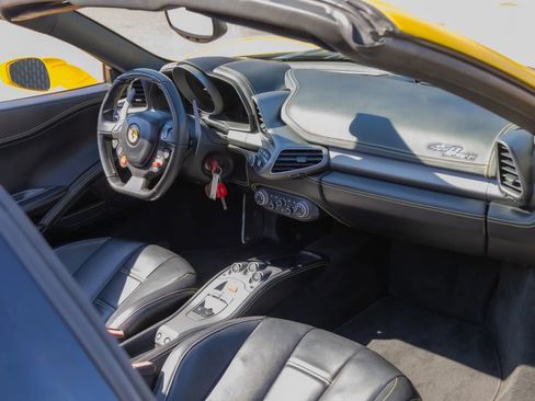 Used 2015 Ferrari 458 Spider Convertible 2D image 71