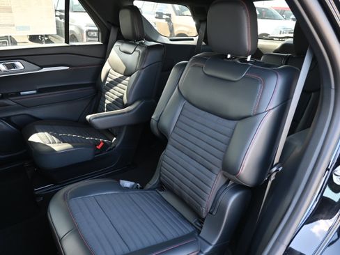 New 2026 Ford Explorer ST-Line w/ ST-Line Street Pack RWD image 34
