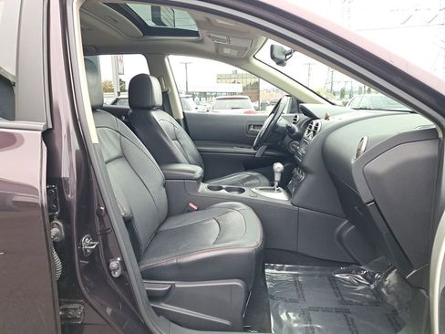 Used 2011 Nissan Rogue SV w/ SL Pkg image 17