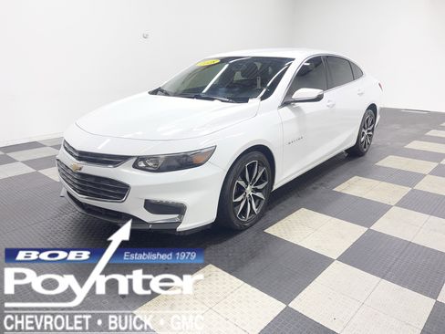Used 2018 Chevrolet Malibu LT FWD image 1