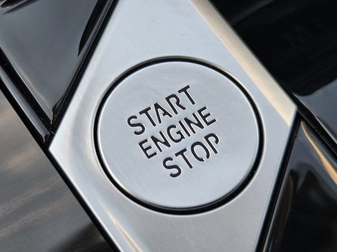 Used 2026 BMW X7 xDrive40i AWD/4WD image 21