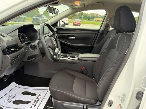 Used 2024 Nissan Sentra SV FWD image 15