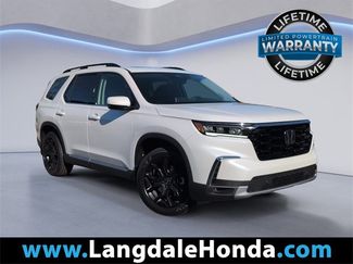 New 2025 Honda Pilot Touring video 1