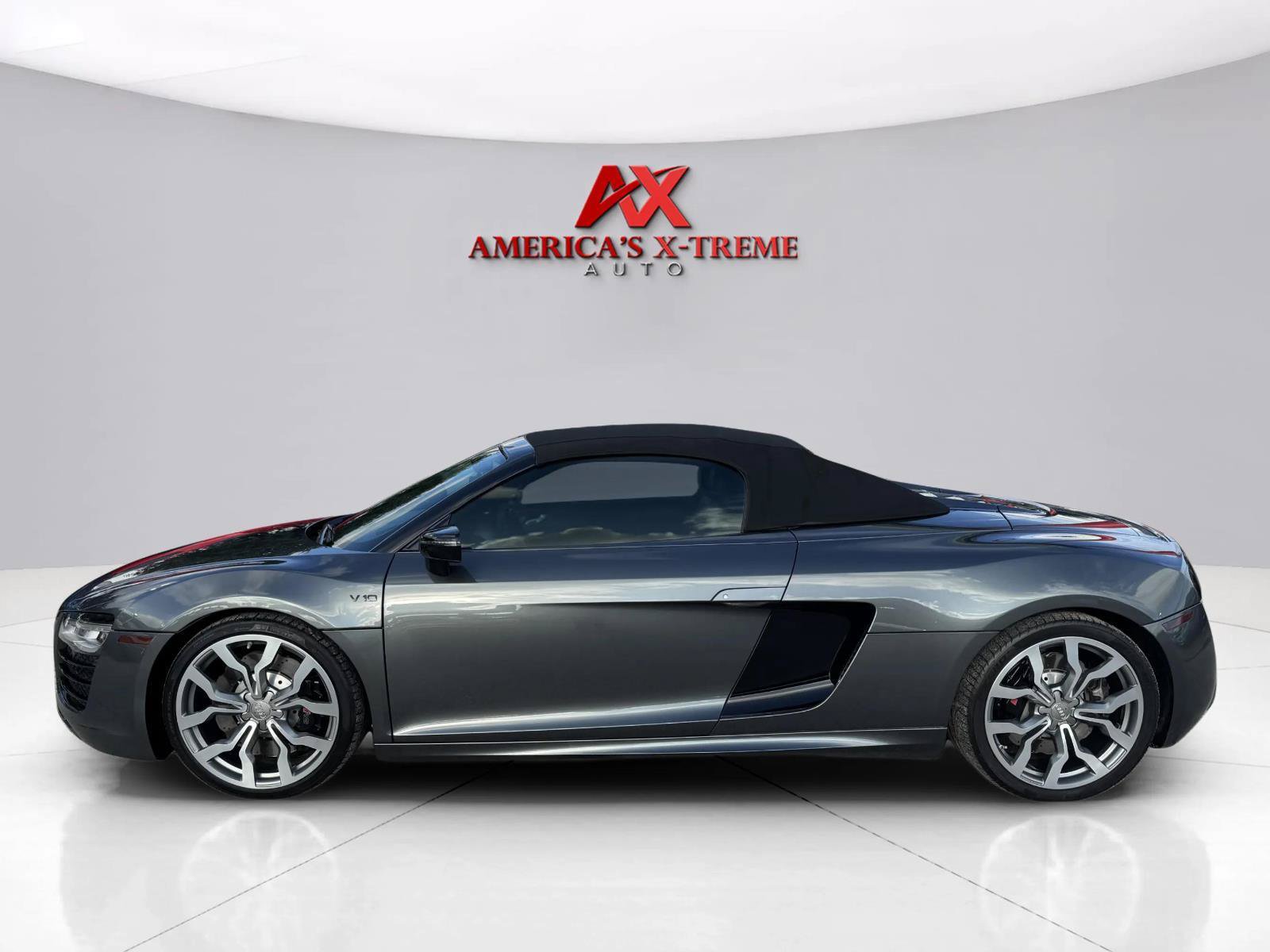 Used 2014 Audi R8 V10 AWD/4WD image 2