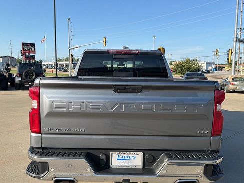 Used 2019 Chevrolet Silverado 1500 LTZ w/ LTZ Premium Package AWD/4WD image 19