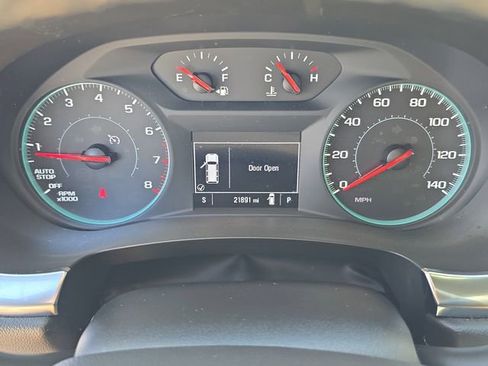 Certified 2023 Chevrolet Traverse LT FWD image 29
