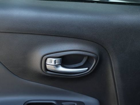 Used 2022 Jeep Renegade Sport AWD/4WD image 22